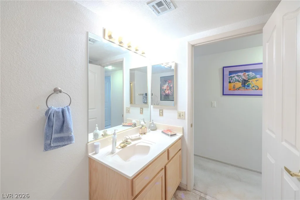 8301 Boseck, Las Vegas, NV 89145