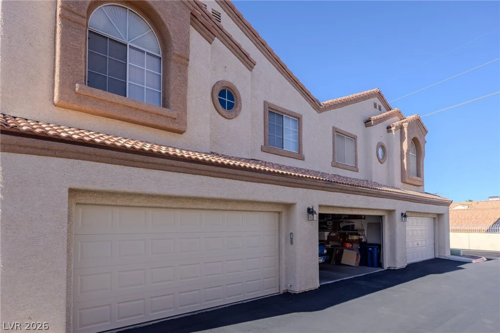 8301 Boseck, Las Vegas, NV 89145