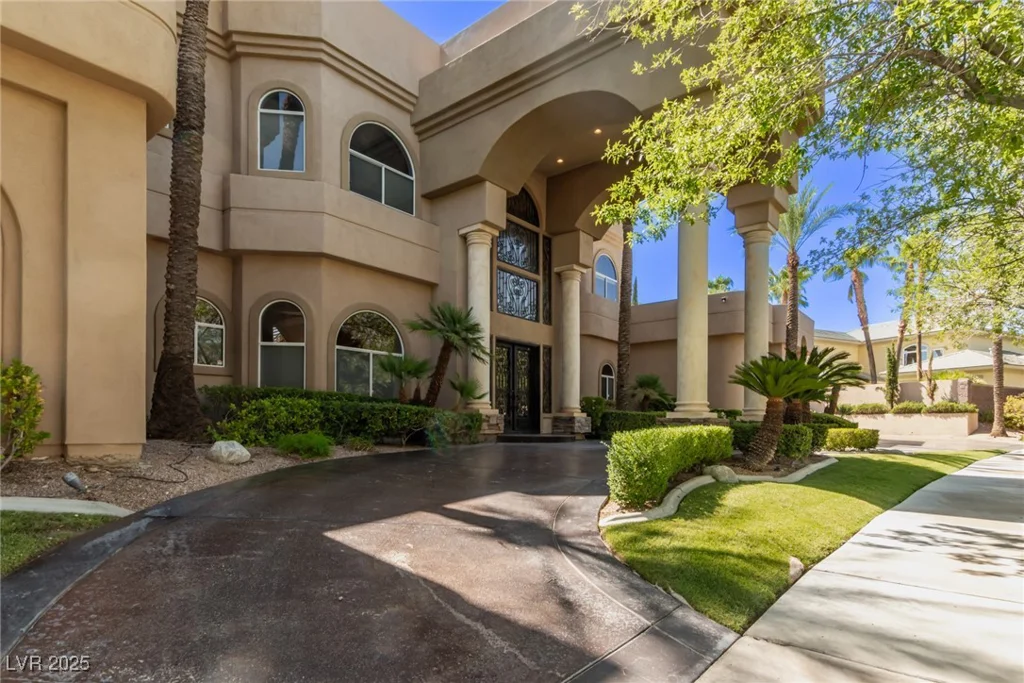 1008 Trophy Hills, Las Vegas, NV 89134