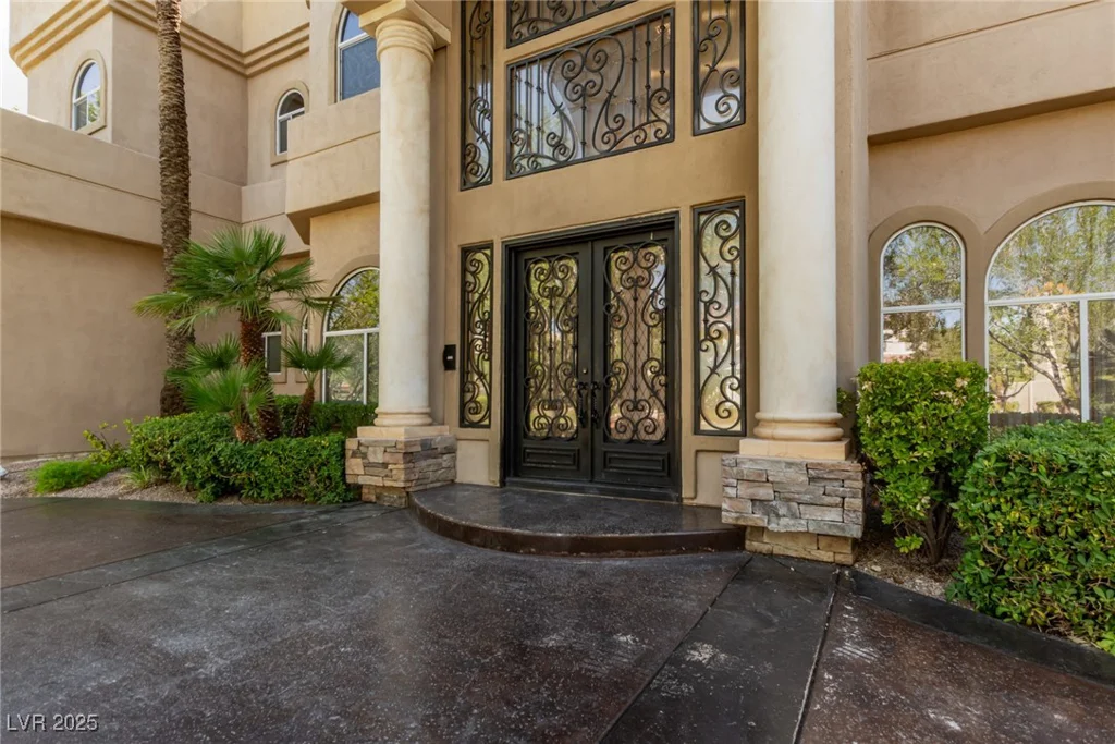 1008 Trophy Hills, Las Vegas, NV 89134
