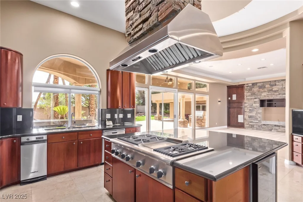1008 Trophy Hills, Las Vegas, NV 89134