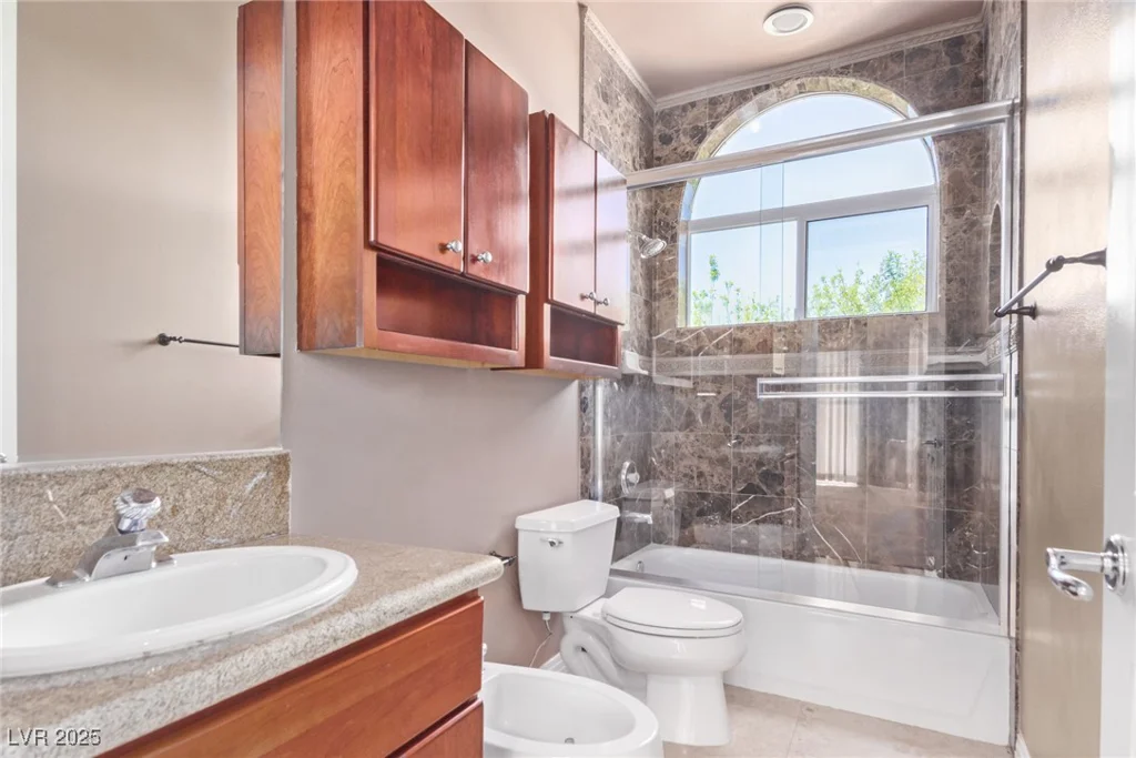 1008 Trophy Hills, Las Vegas, NV 89134