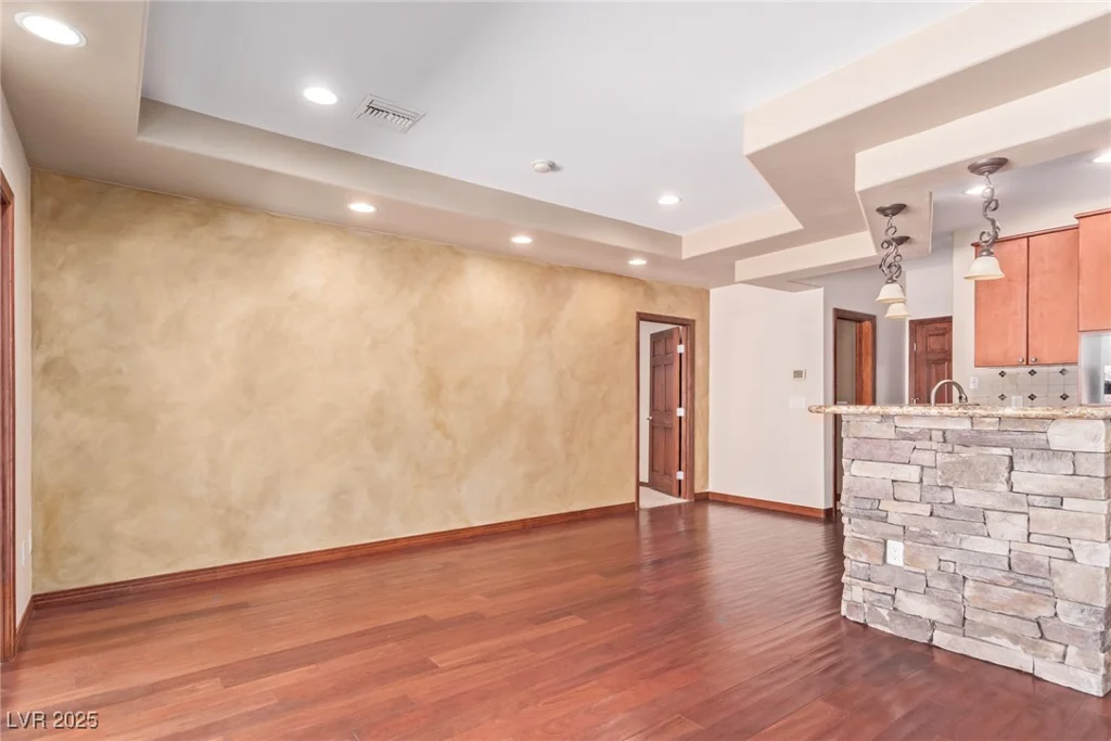 1008 Trophy Hills, Las Vegas, NV 89134