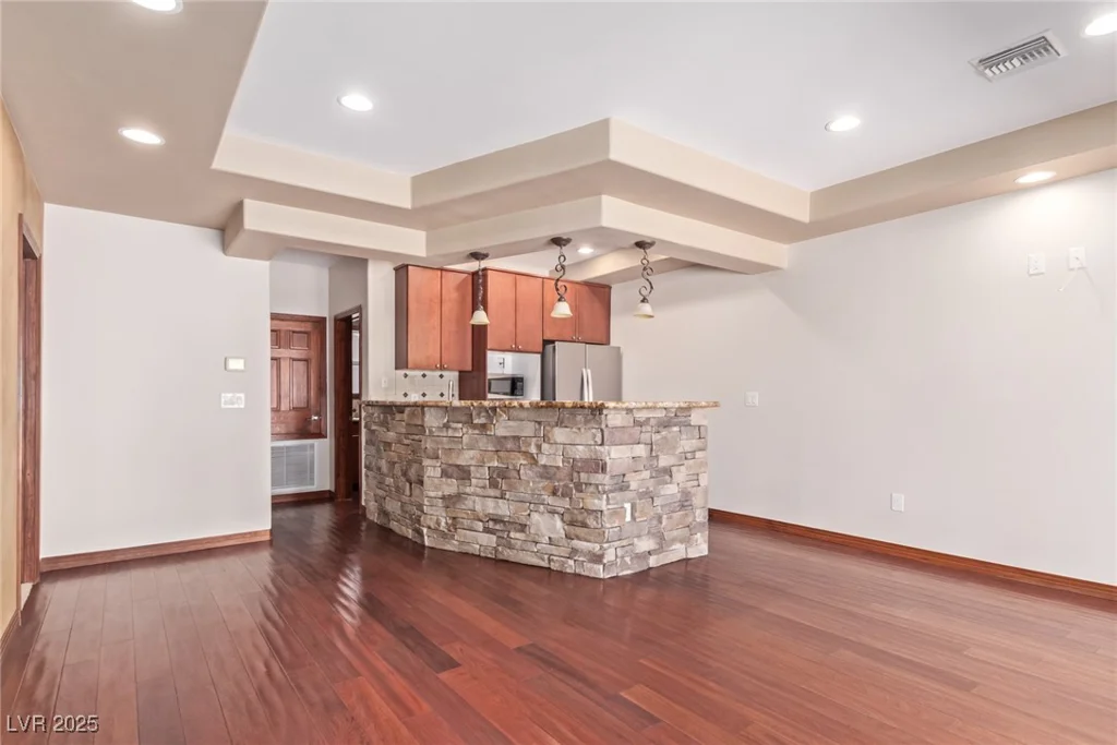 1008 Trophy Hills, Las Vegas, NV 89134