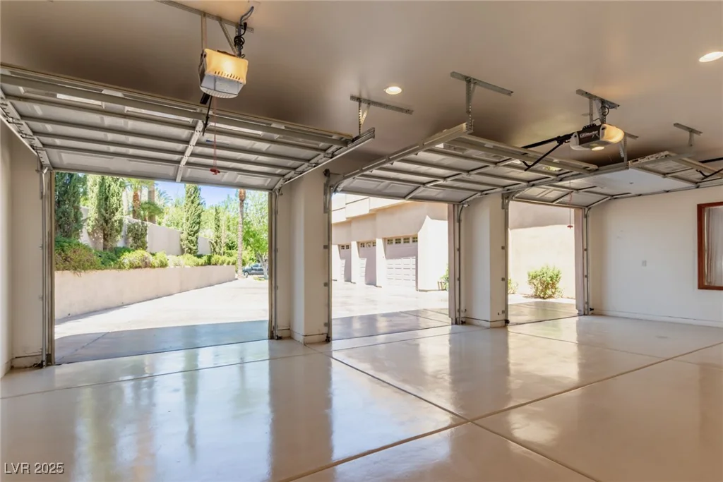1008 Trophy Hills, Las Vegas, NV 89134