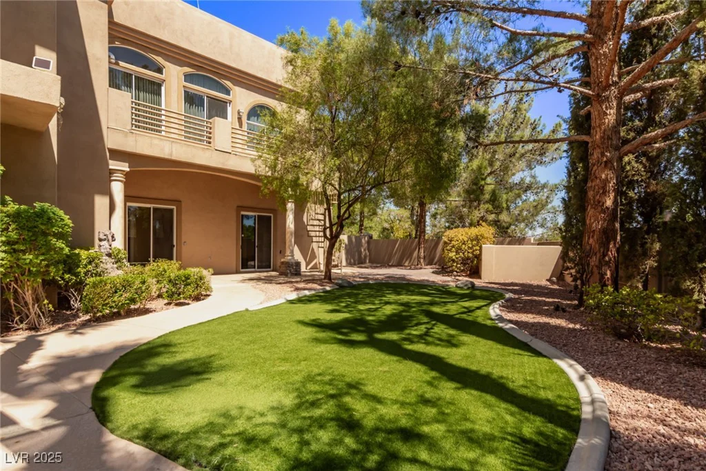 1008 Trophy Hills, Las Vegas, NV 89134