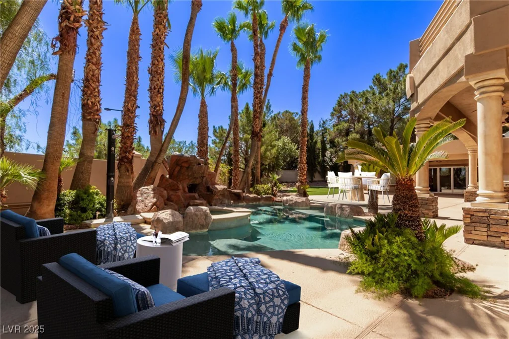 1008 Trophy Hills, Las Vegas, NV 89134