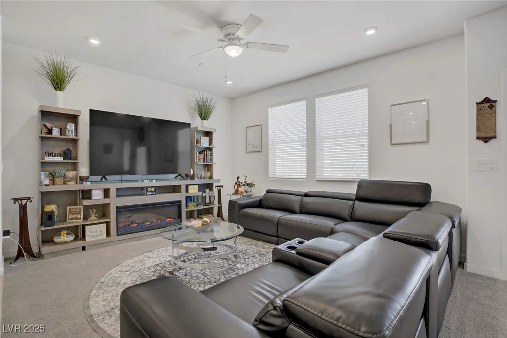 664 Foam Flower, Henderson, NV 89015