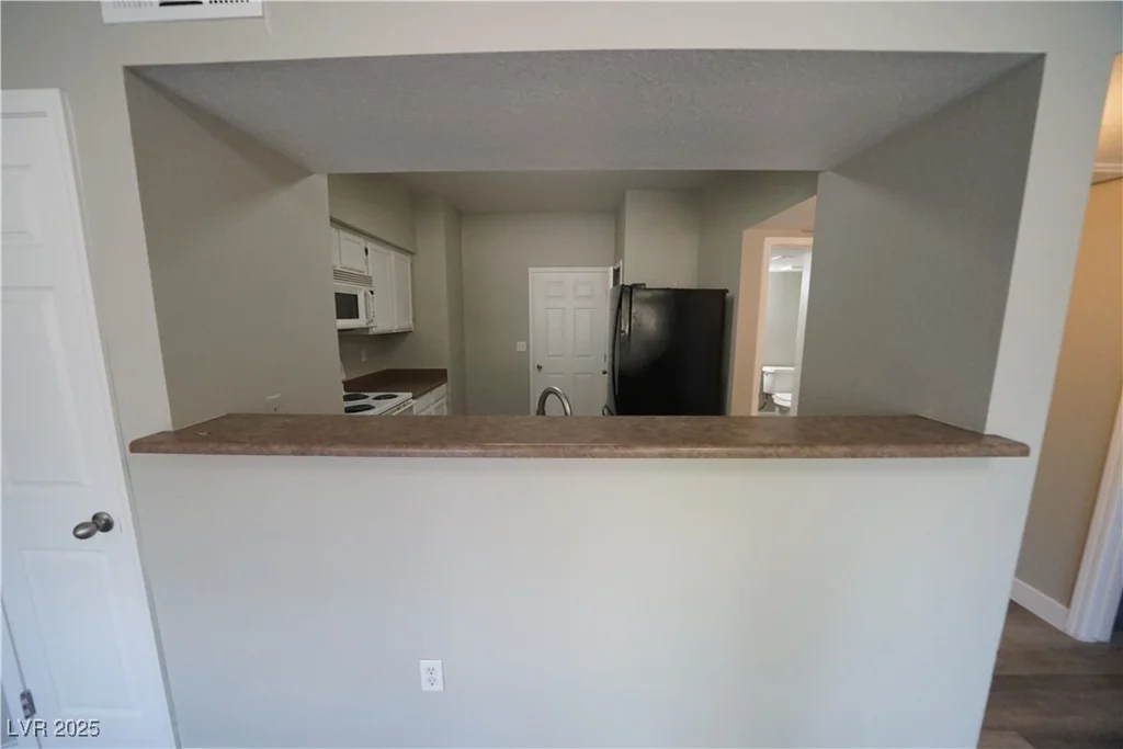 6650 Warm Springs, Las Vegas, NV 89118