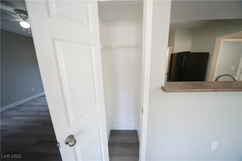 6650 Warm Springs, Las Vegas, NV 89118