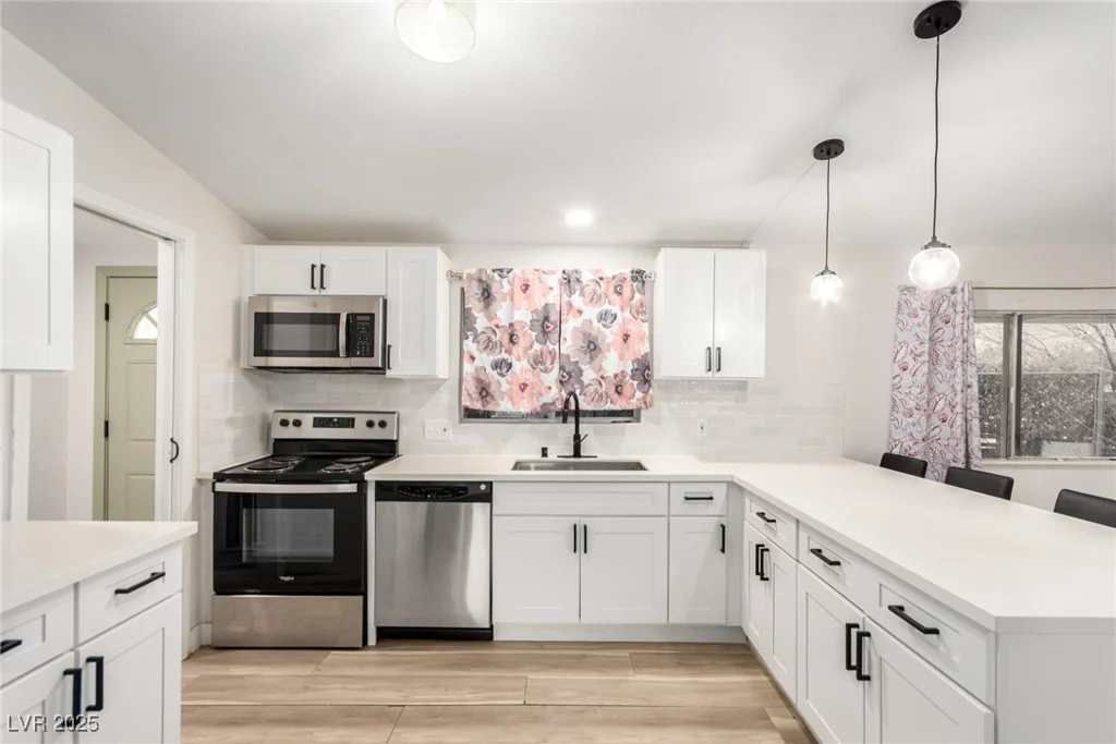 3426 Cactus Springs, Las Vegas, NV 89115