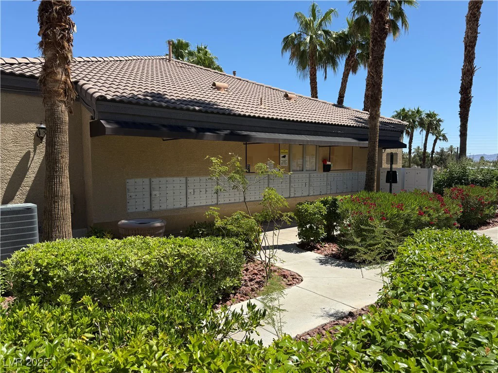 8805 Jeffreys, Las Vegas, NV 89123