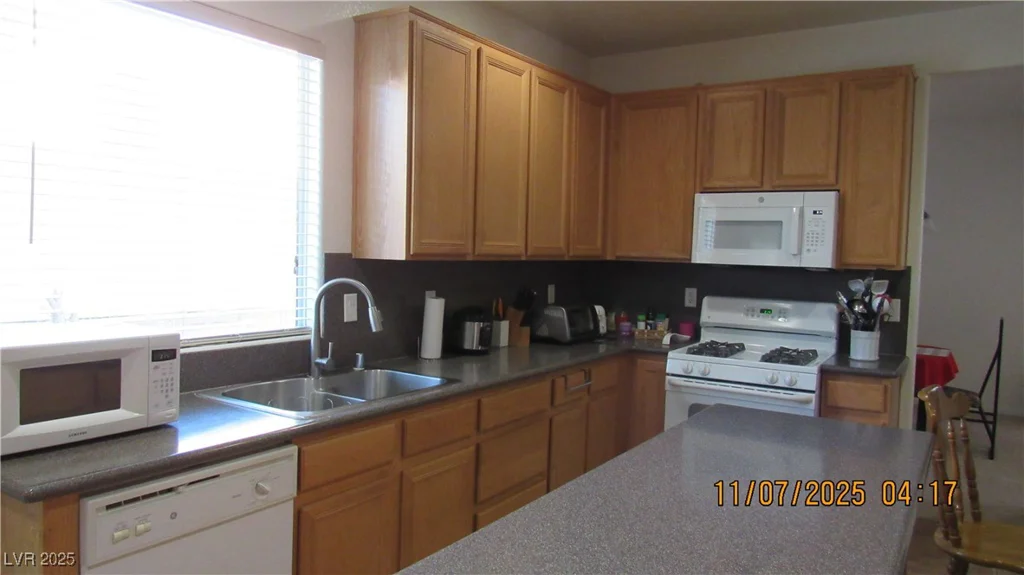 4408 Pacific Crest, Las Vegas, NV 89115