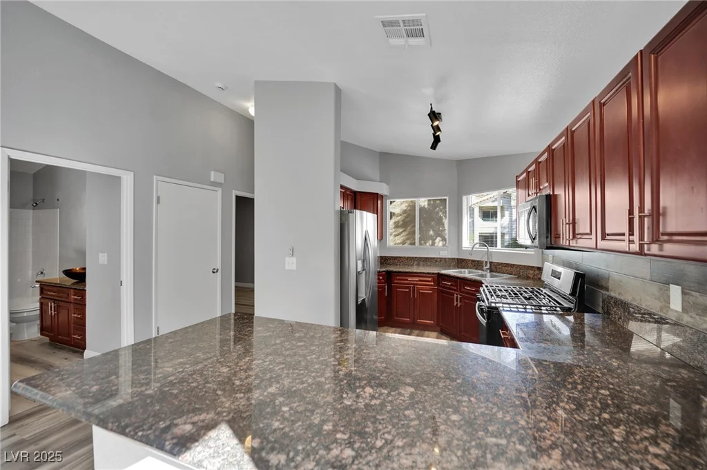 549 Yacht Harbor, Las Vegas, NV 89145