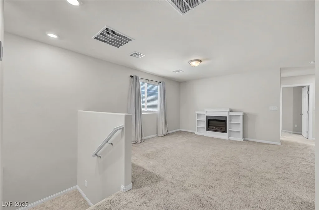 4527 Solitude Falls, North Las Vegas, NV 89084