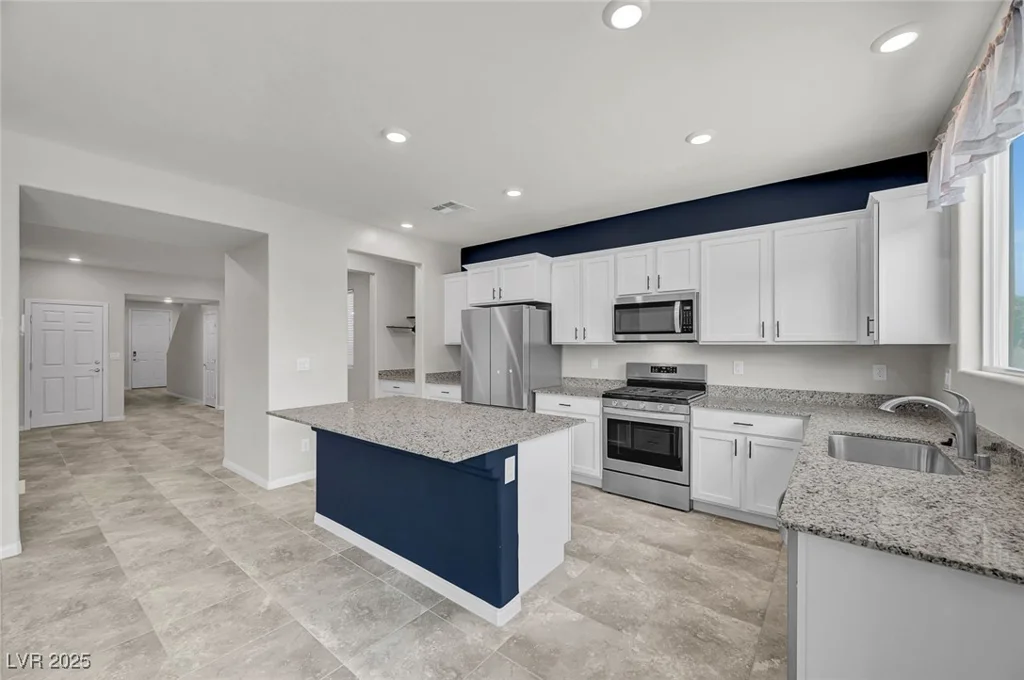 4527 Solitude Falls, North Las Vegas, NV 89084