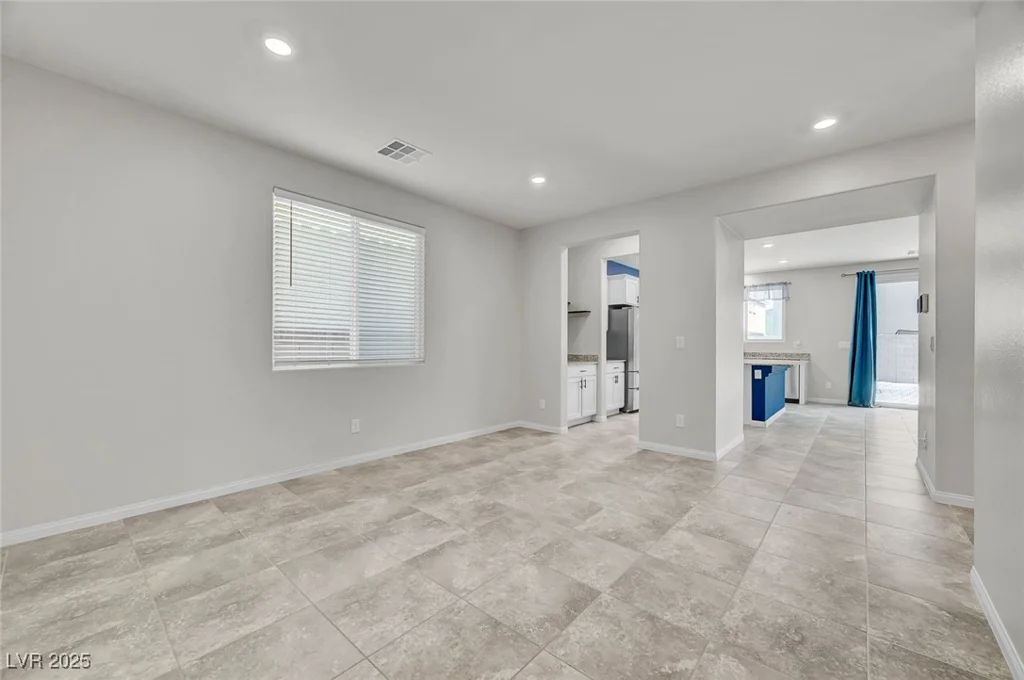 4527 Solitude Falls, North Las Vegas, NV 89084