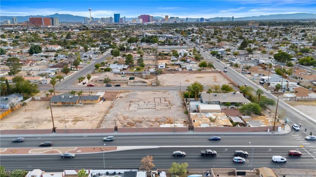 2010 Goldhill, Las Vegas, NV 89106