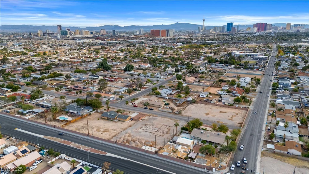 2010 Goldhill, Las Vegas, NV 89106