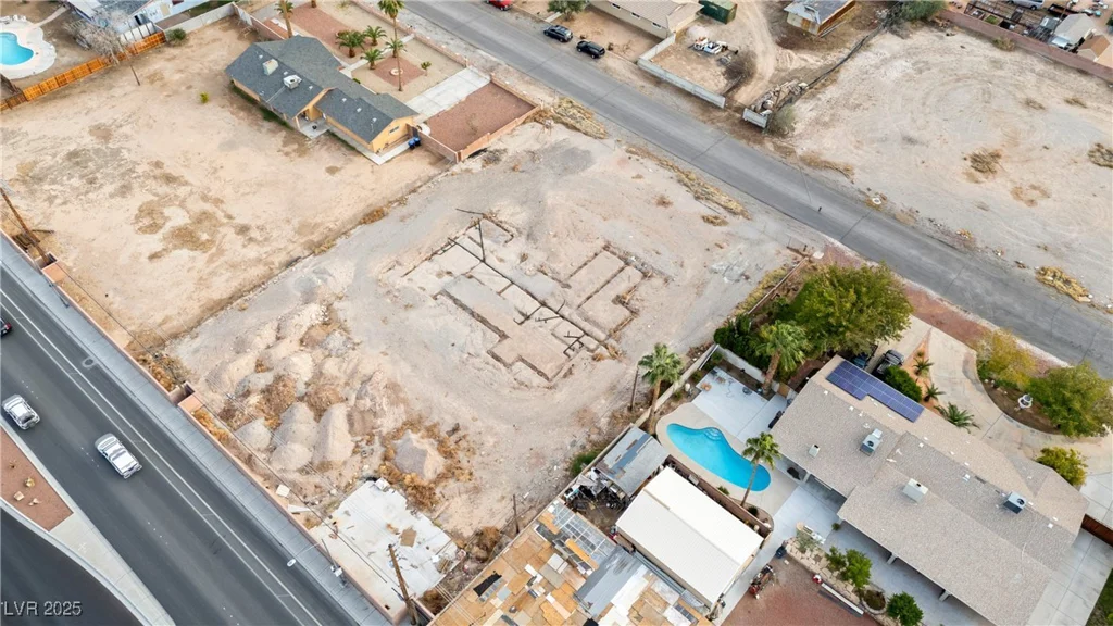 2010 Goldhill, Las Vegas, NV 89106