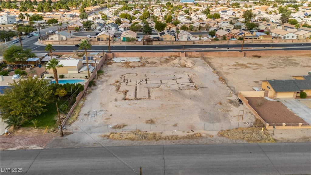 2010 Goldhill, Las Vegas, NV 89106
