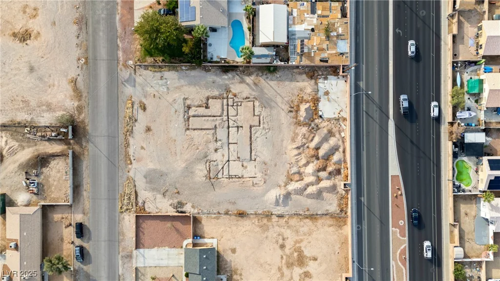 2010 Goldhill, Las Vegas, NV 89106