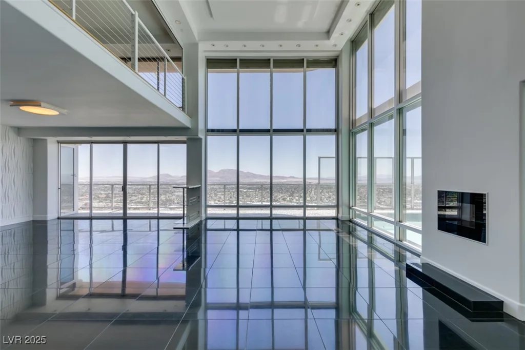 3111 Bel Air, Las Vegas, NV 89109