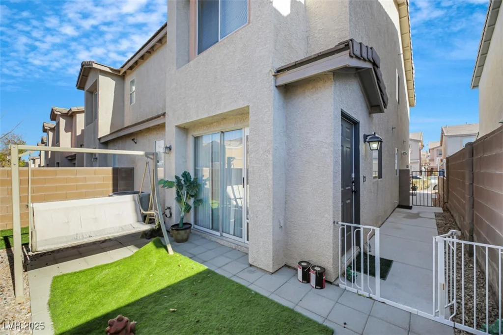 2097 Audrey Hepburn, Las Vegas, NV 89142