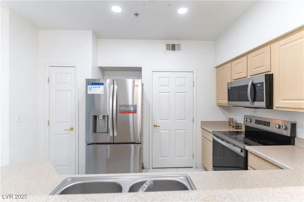 6955 Durango, Las Vegas, NV 89149