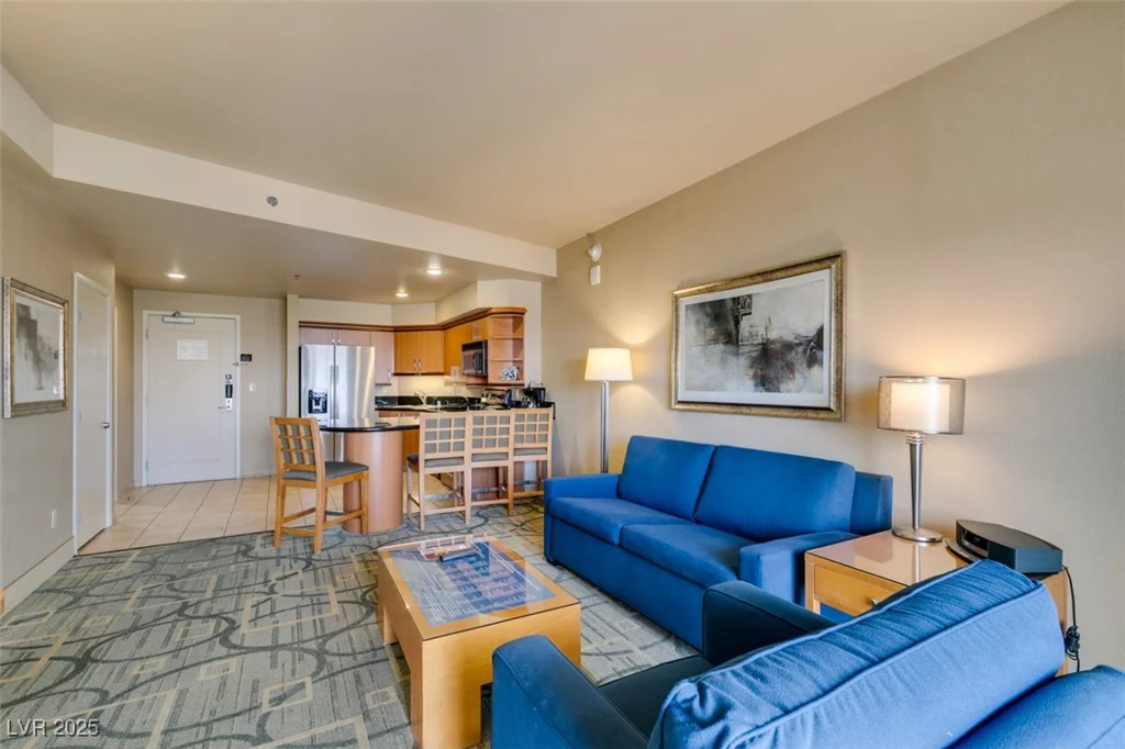 211 FLAMINGO, Las Vegas, NV 89169