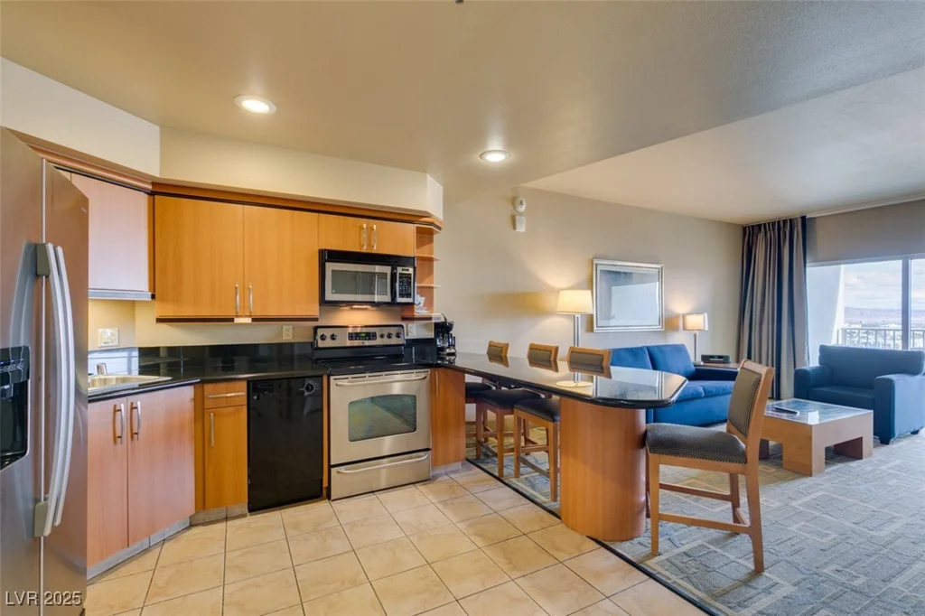 211 FLAMINGO, Las Vegas, NV 89169