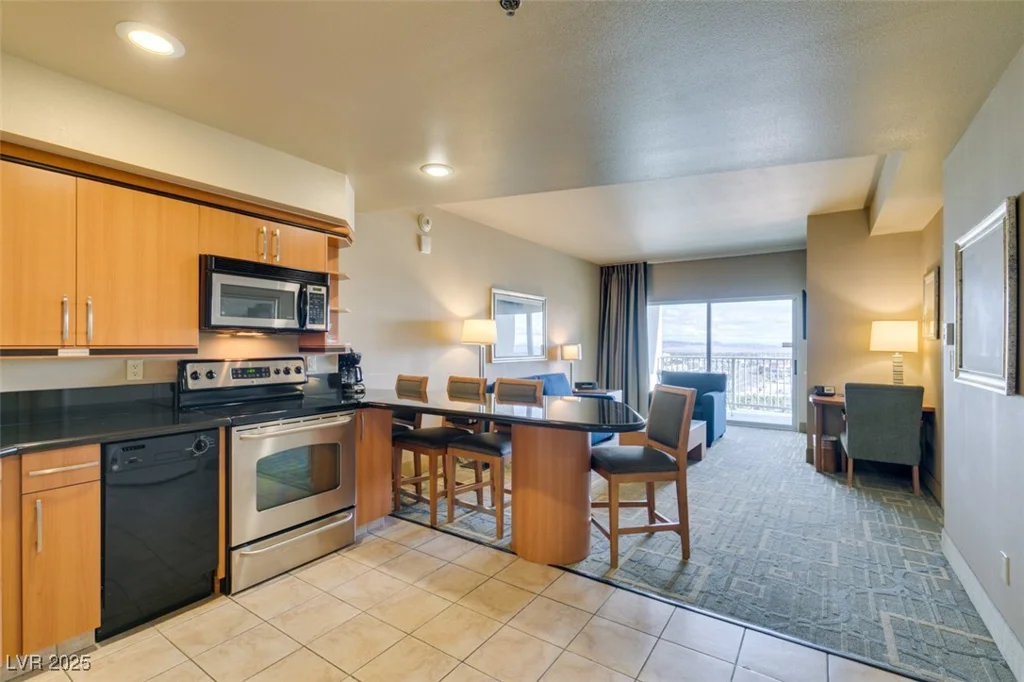 211 FLAMINGO, Las Vegas, NV 89169