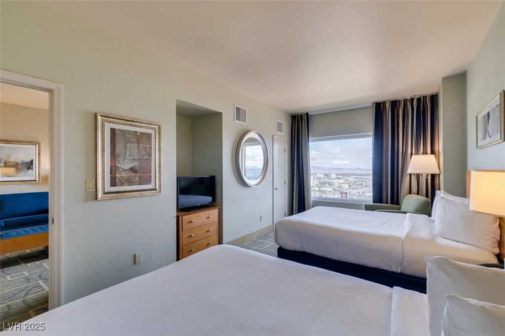 211 FLAMINGO, Las Vegas, NV 89169