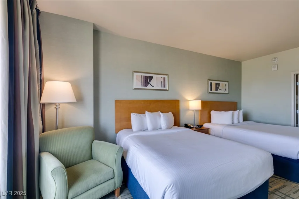 211 FLAMINGO, Las Vegas, NV 89169