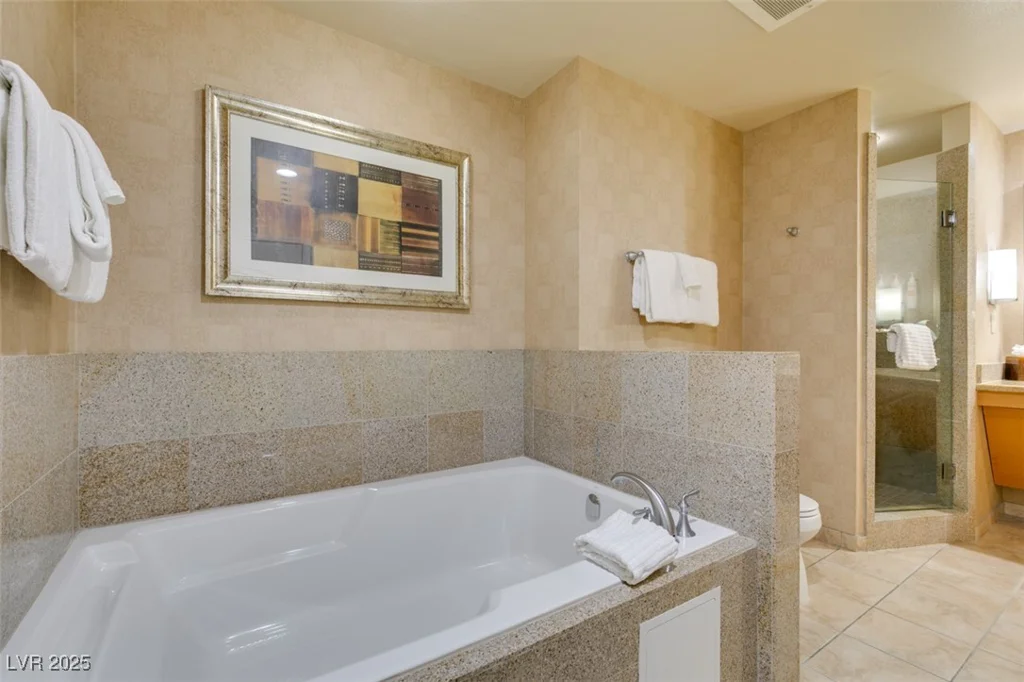 211 FLAMINGO, Las Vegas, NV 89169