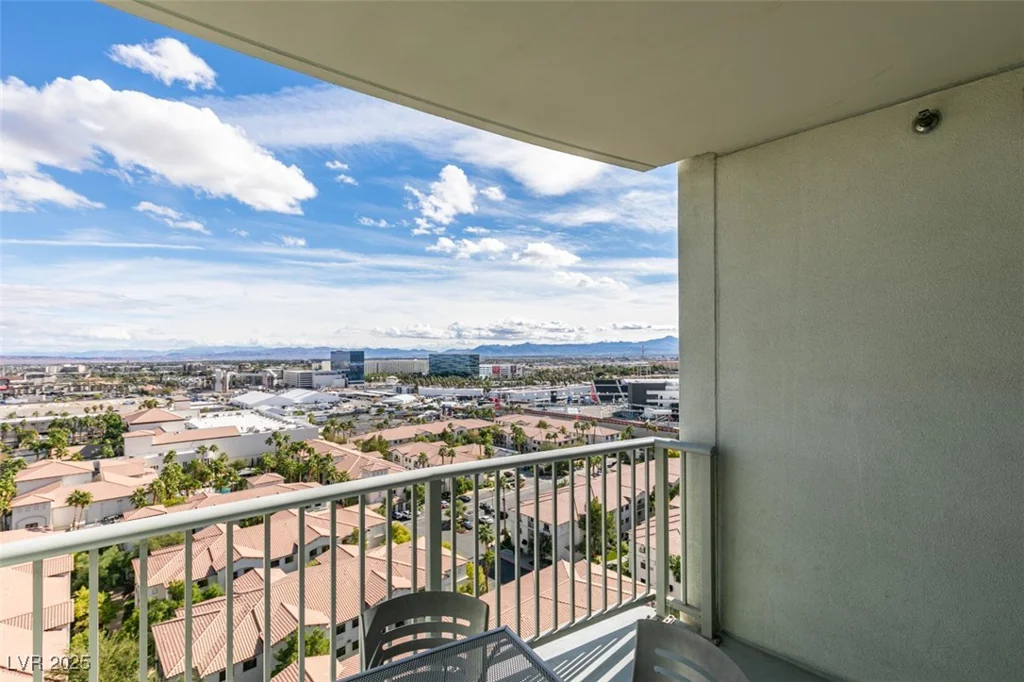 211 FLAMINGO, Las Vegas, NV 89169