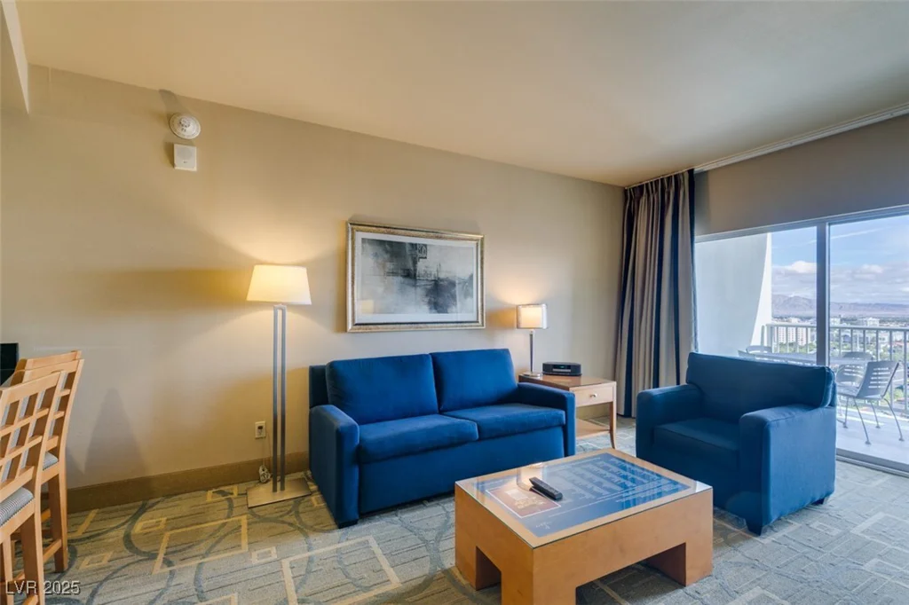 211 FLAMINGO, Las Vegas, NV 89169