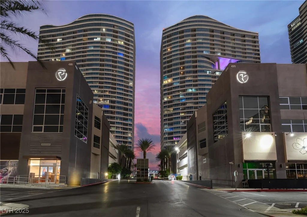 4525 Dean Martin, Las Vegas, NV 89103