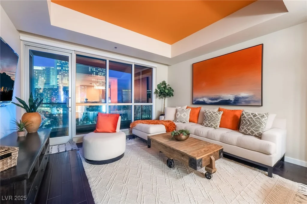 4525 Dean Martin, Las Vegas, NV 89103