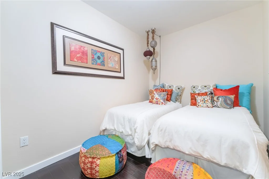 4525 Dean Martin, Las Vegas, NV 89103
