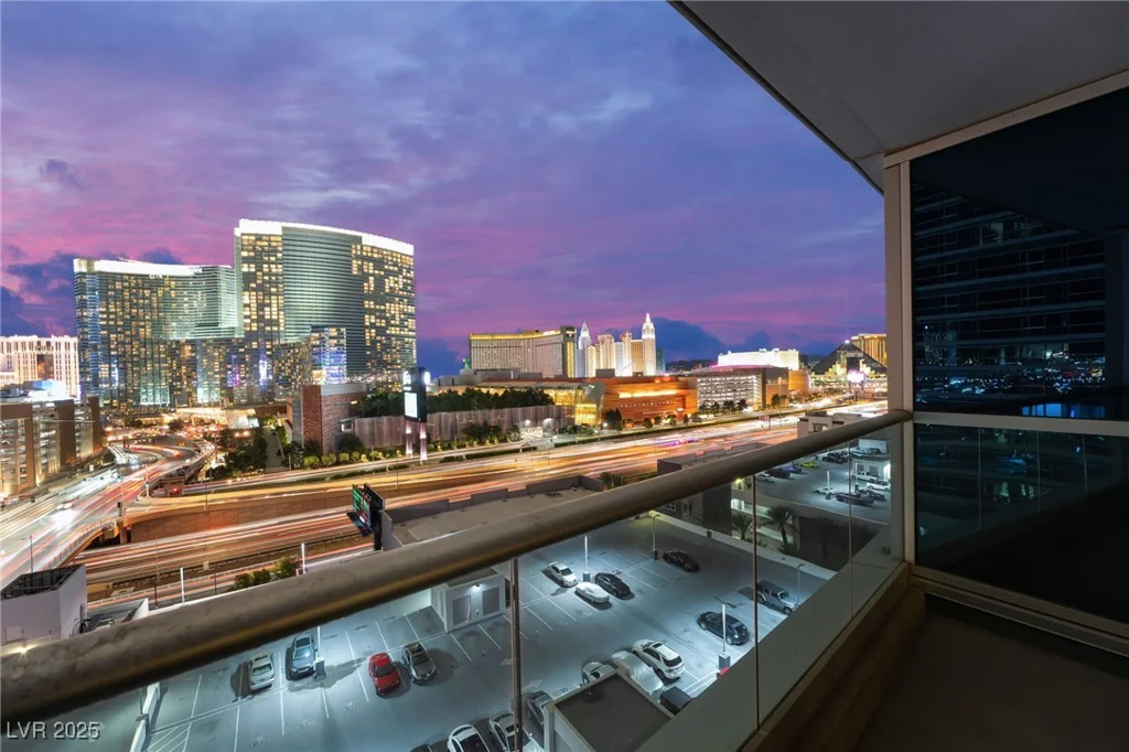 4525 Dean Martin, Las Vegas, NV 89103