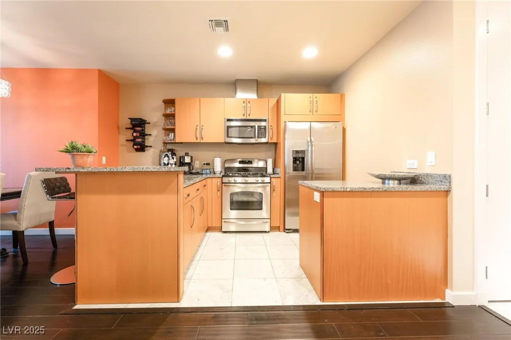 4525 Dean Martin, Las Vegas, NV 89103