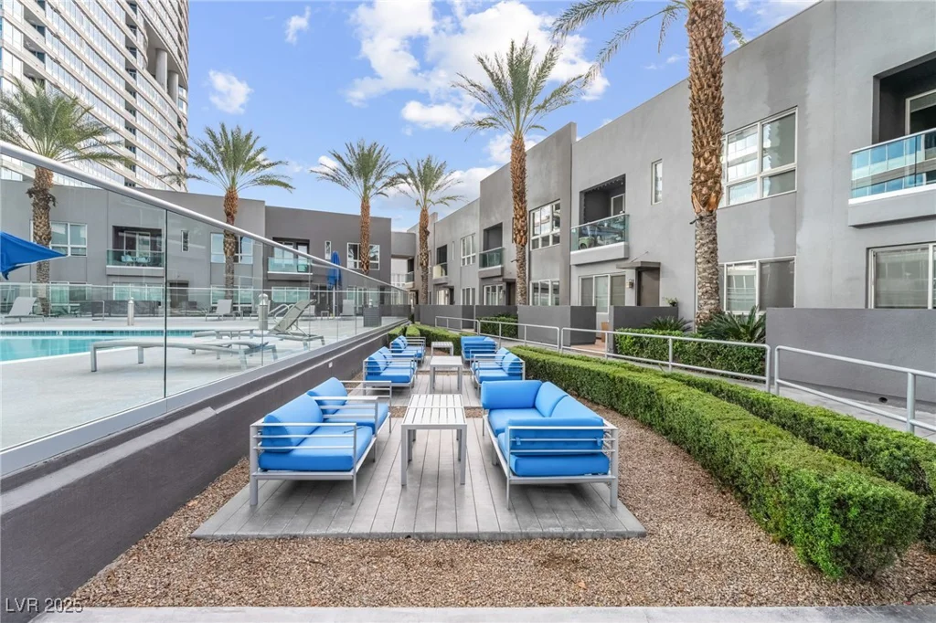 4525 Dean Martin, Las Vegas, NV 89103