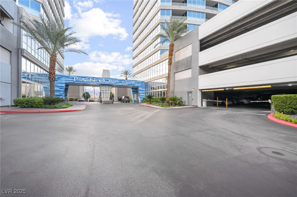 4525 Dean Martin, Las Vegas, NV 89103