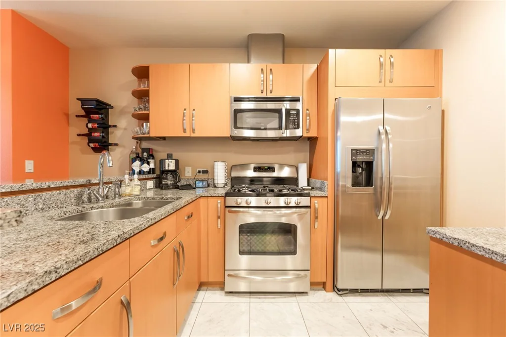 4525 Dean Martin, Las Vegas, NV 89103