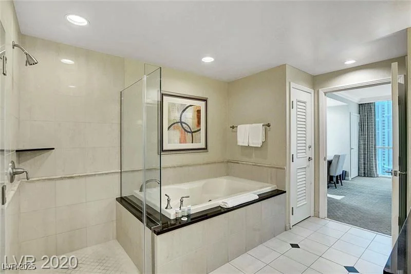 145 HARMON, Las Vegas, NV 89109