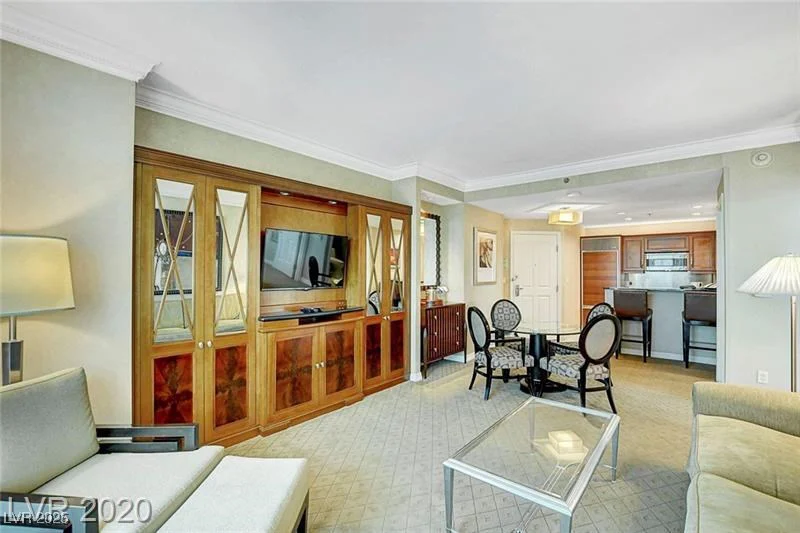 145 HARMON, Las Vegas, NV 89109
