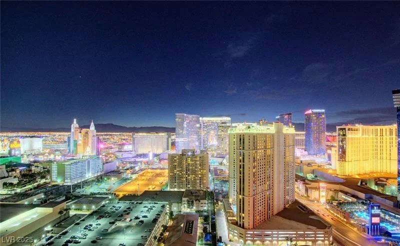 145 HARMON, Las Vegas, NV 89109