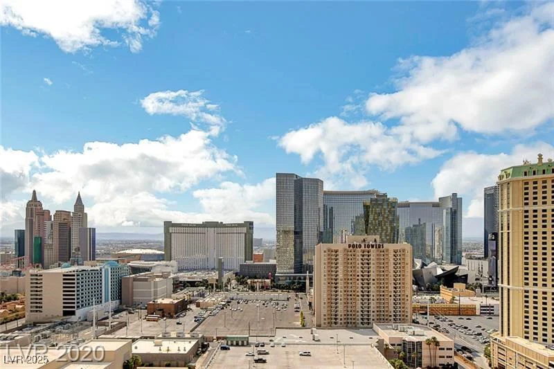 145 HARMON, Las Vegas, NV 89109