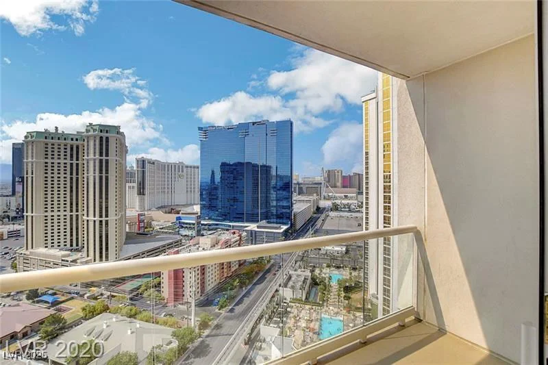 145 HARMON, Las Vegas, NV 89109